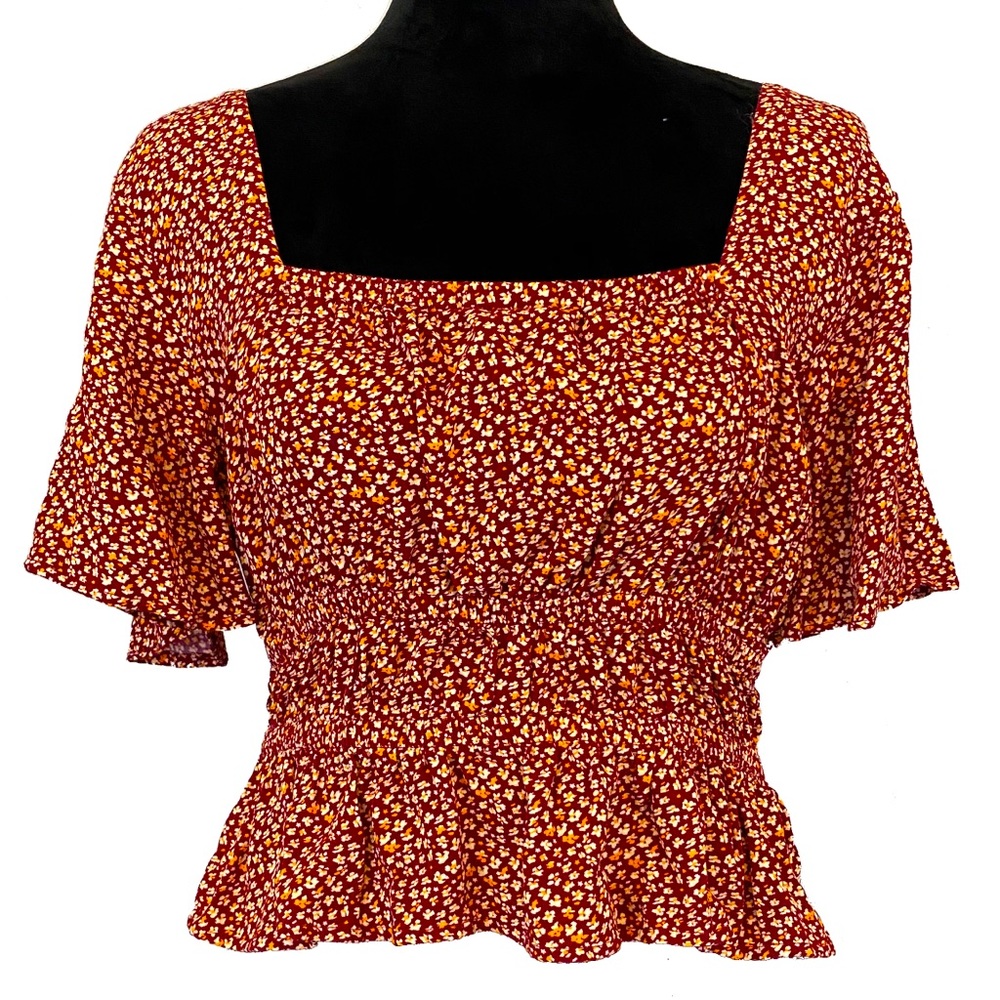 Arizona Junior’s Red Floral Crop Blouse L